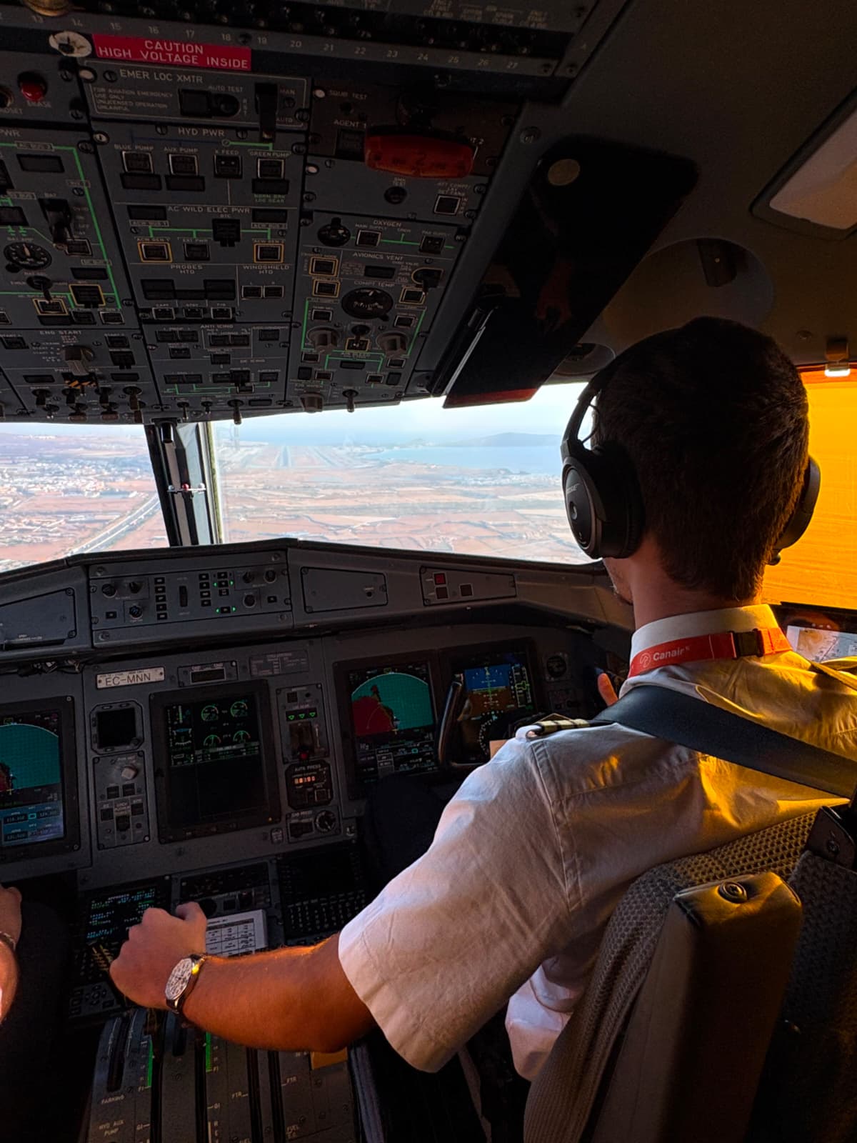 Álvaro Ruiz in the cockpit